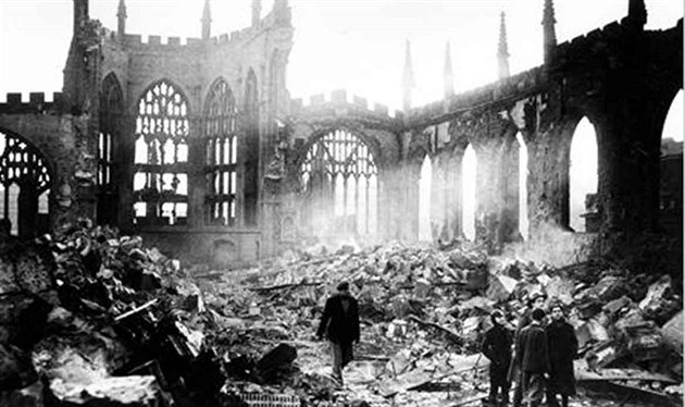 Zkáza Coventry před 85 lety. Dodnes někteří věří, že jej Churchill obětoval