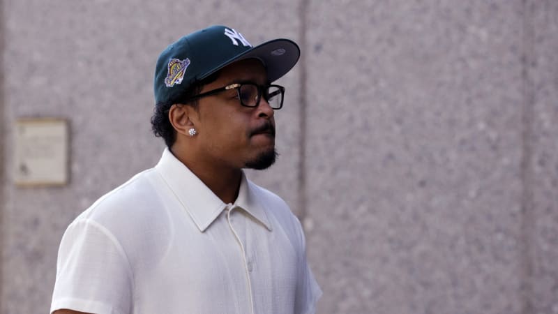 První video Diddyho z vězení: Šokující proměna vzhledu. Za mřížemi se neštítí práce