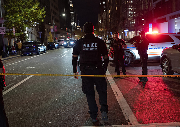 Gardistka postřelená u Bílého domu zemřela. Druhý zraněný stále bojuje o život