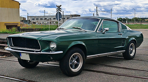 Vnitru se zadařilo, zabaveného ikonického mustanga udalo za více než dva miliony