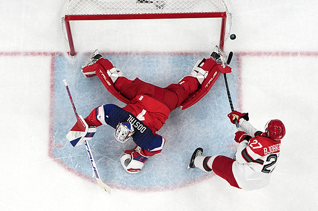 ONLINE: Česko - Dánsko 3:2. Soupeře vrací do hry Olesen, vyrovnání zabránil Dostál