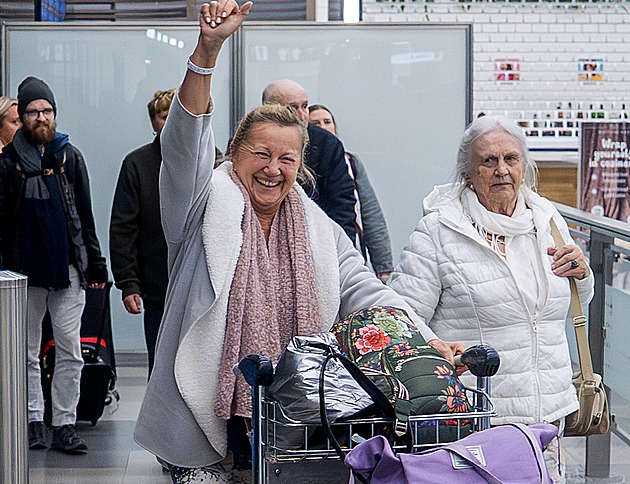 V Praze přistál už devátý repatriační let z Blízkého východu. Vrátilo se už tisíc lidí