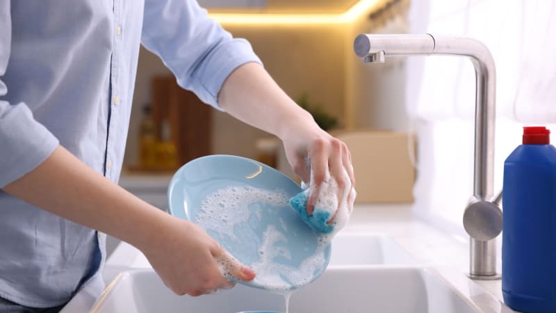 Nejvíce bakterií v domácnosti není na toaletě. Jsou tam, kde byste je nečekali