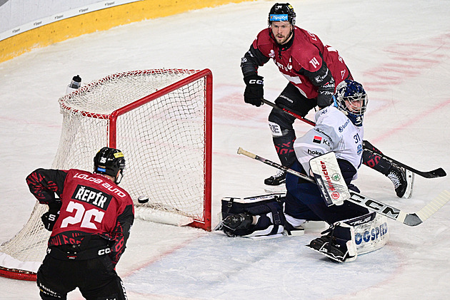 Neuznaný gól Sparty? Správně posouzeno, hlásí šéf sudích. Roli sehrál optický klam