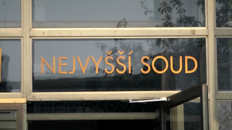 Pražský kominík si za vraždu zákaznice odsedí 18 let. Nejvyšší soud mu potvrdil trest