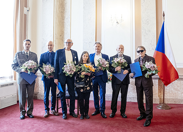 Heliodor Píka i hudebník Mejla Hlavsa. Stát oceňoval protikomunistický odboj