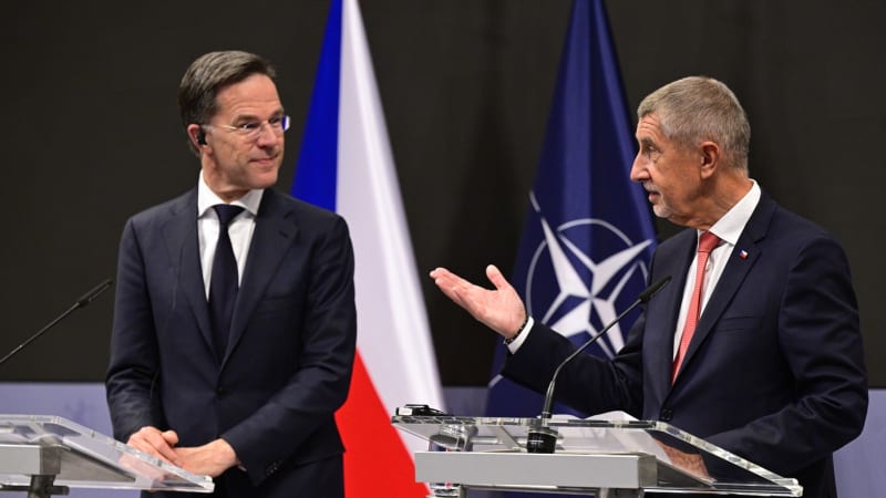 Uděláme vše pro splnění závazků NATO, slíbil Babiš po setkání s Ruttem v Praze