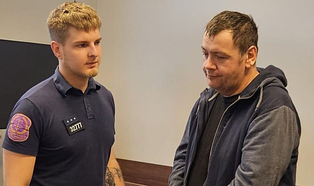 Manželé si namíchali smrtící koktejl, za podíl na jejich sebevraždě soudí dealera