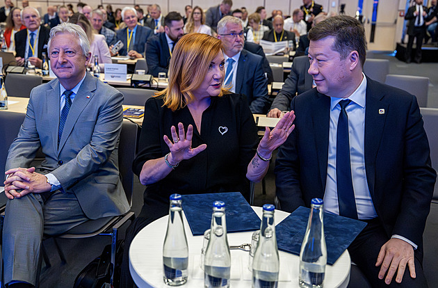 Juchelka řekl, kolik míst v Česku zruší AI. Havlíček slíbil mistrovskou zkoušku