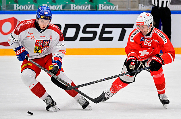 ONLINE: Česko - Švýcarsko 0:3. Ve druhé třetině jistí vedení Bertschy