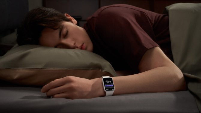 Nástupce oblíbeného náramku Xiaomi láká na velký a jasný displej. Samozřejmostí je nízká cena
