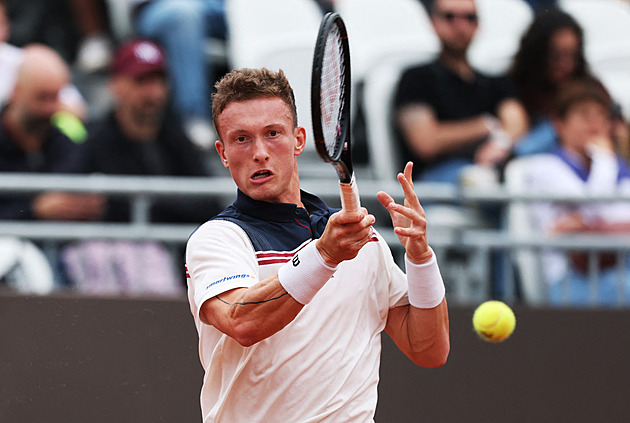 Lehečka na Roland Garros senzačně končí už v prvním kole. Hrát bude Muchová